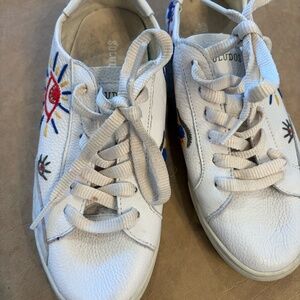 SOLUDOS EMBROIDERED EYE SNEAKERS